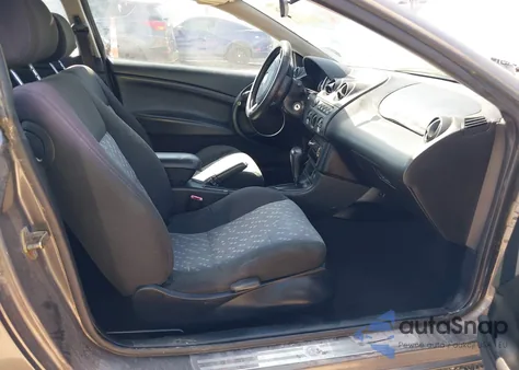 2002 Mercury Cougar V6 из США, поврежденный, VIN 1ZWFT61L925608059